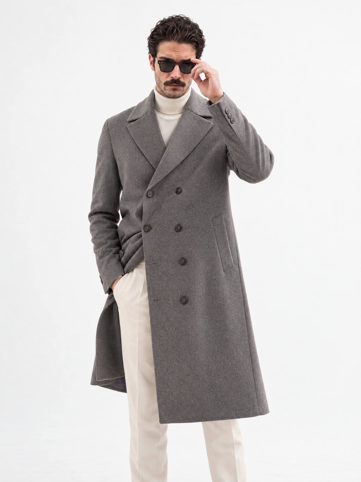 Gri Kaşmir Kruvaze Palto, önden görünüm