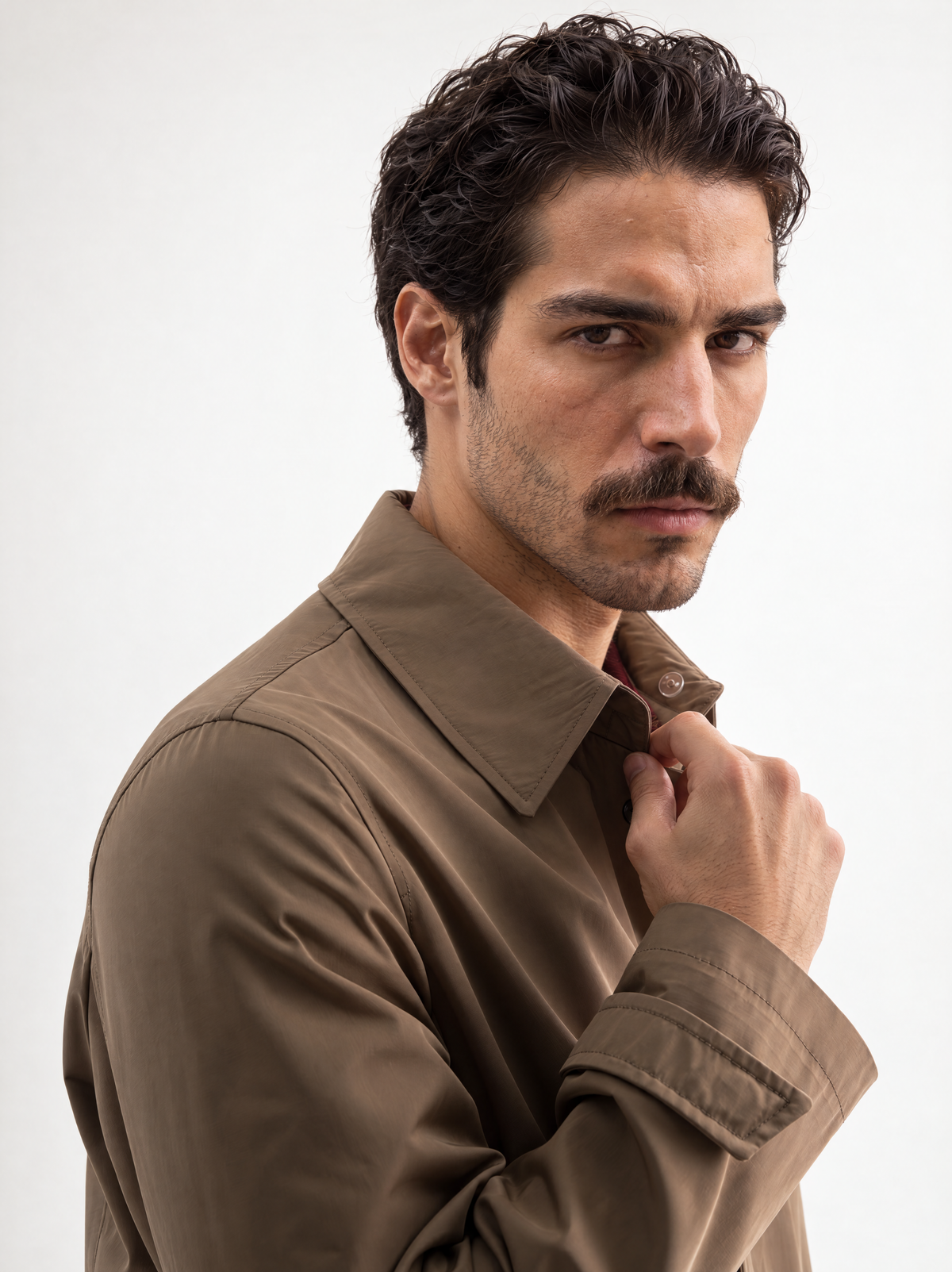 Kum kahvesi Miralay Trenchcoat: yaka
